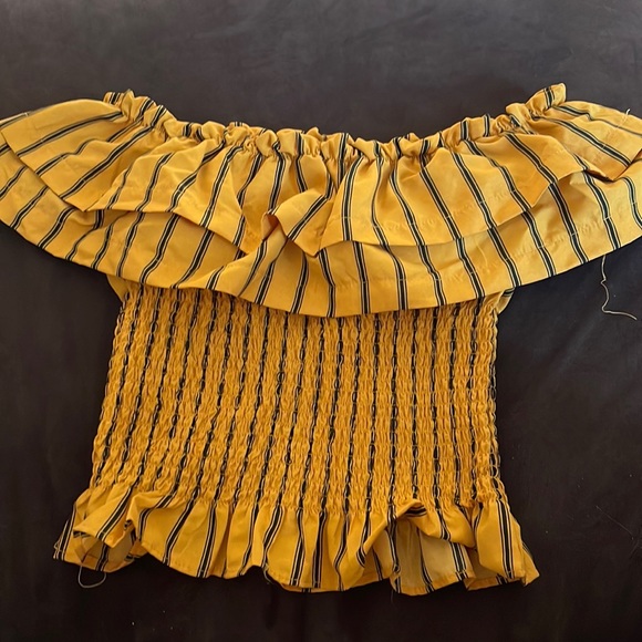 off the shoulder crop top - Picture 1 of 1